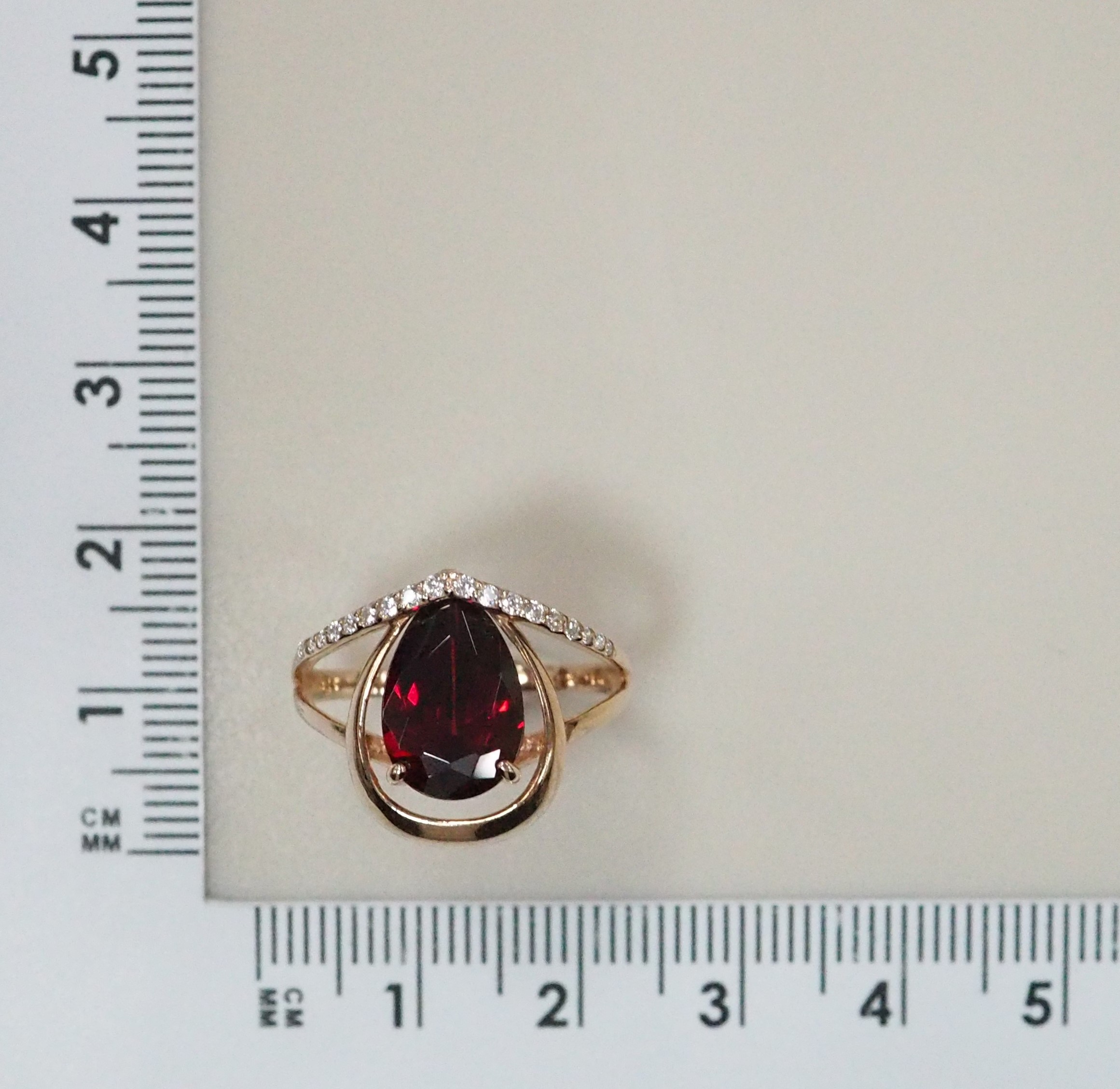 Серебряное кольцо с кварцем